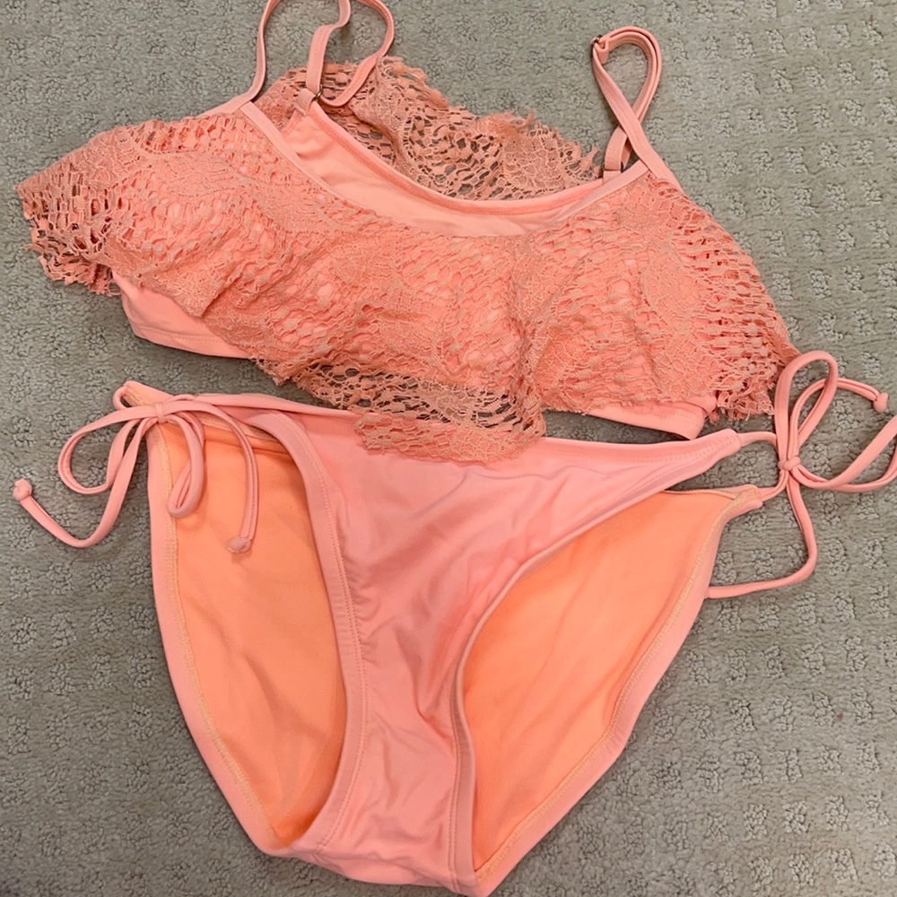 Xhilaration bikini set.
